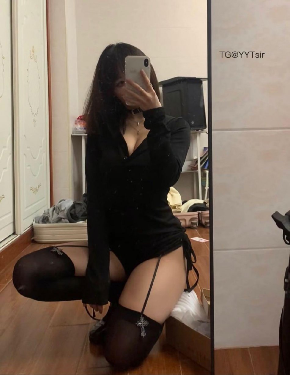 小奈芙🍰 2026-01-29 23:52:31 暗黑系 小奈芙 第3张