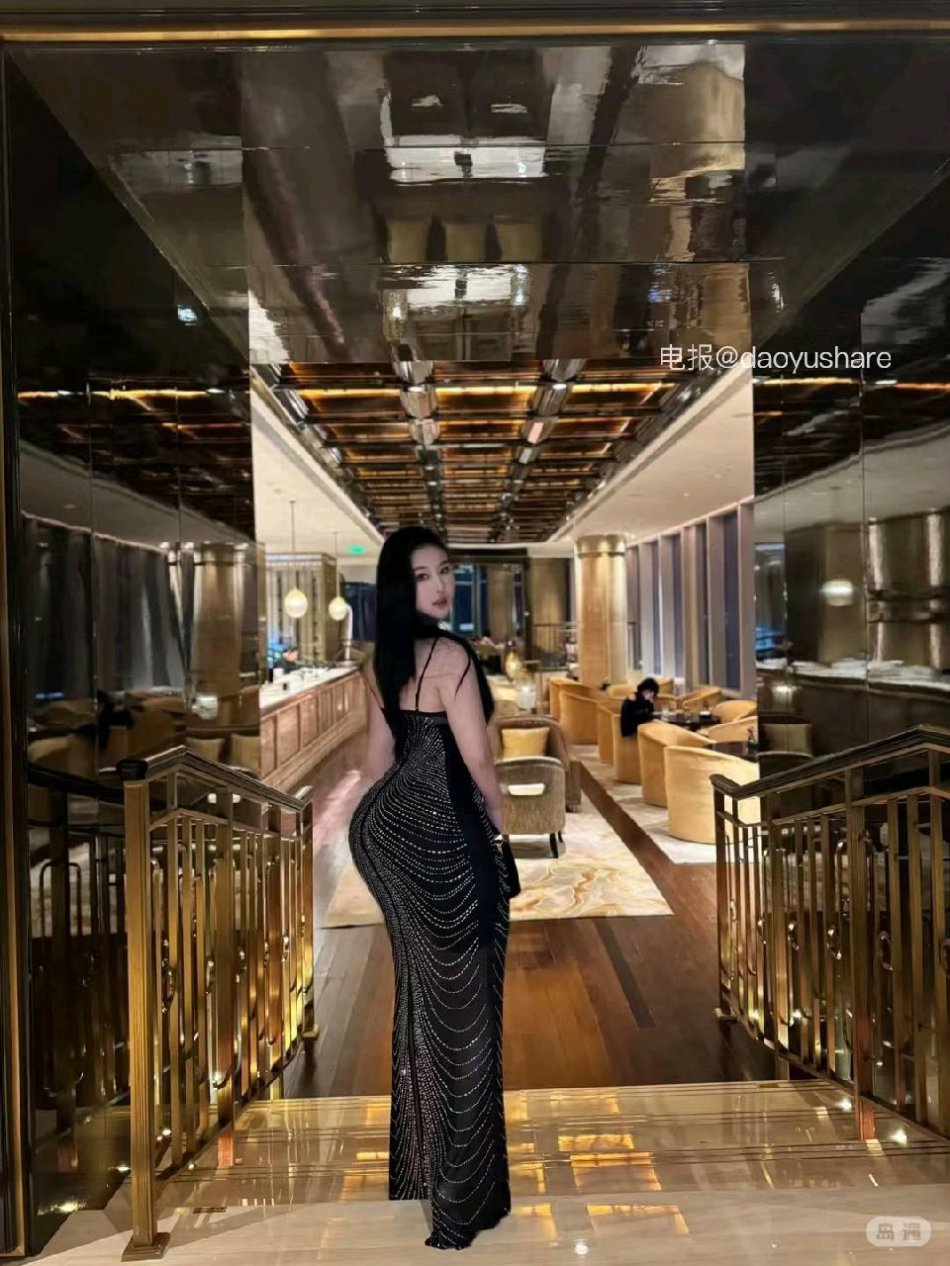 Nicki妮基 2026-01-08 21:36:35 永远只是助词 当下才最珍贵