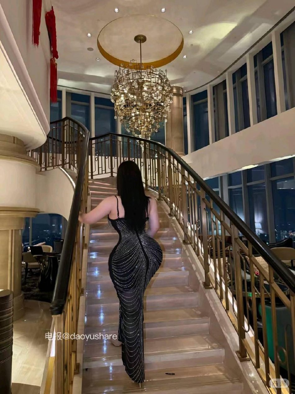 Nicki妮基 2026-01-08 21:36:35 永远只是助词 当下才最珍贵