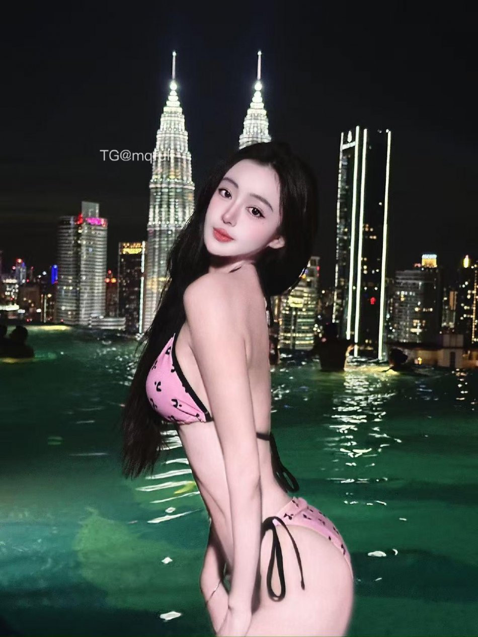 Jumi小鲸鱼 2026-01-07 14:25:06 【付费贴】一组精美比基尼写真👙