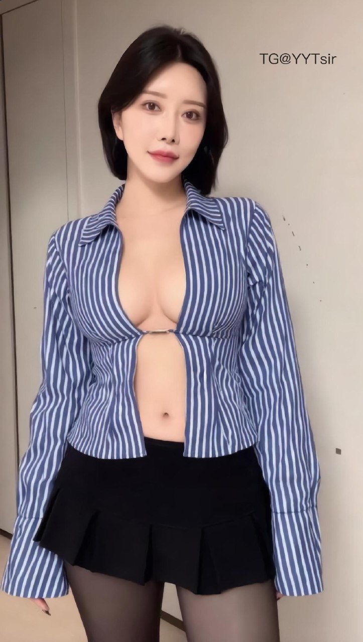 小嘴一弯~ 2026-01-08 10:07:26 【嘉宾贴】蓝色御姐型💓