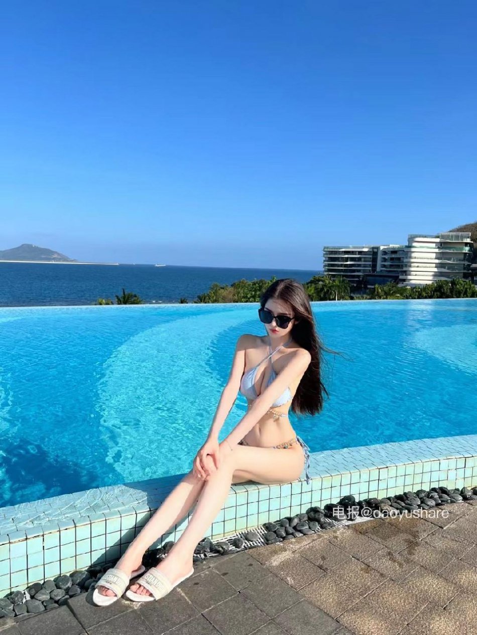 安珀 2026-01-17 10:51:01 我和大海，你更喜欢看哪一个