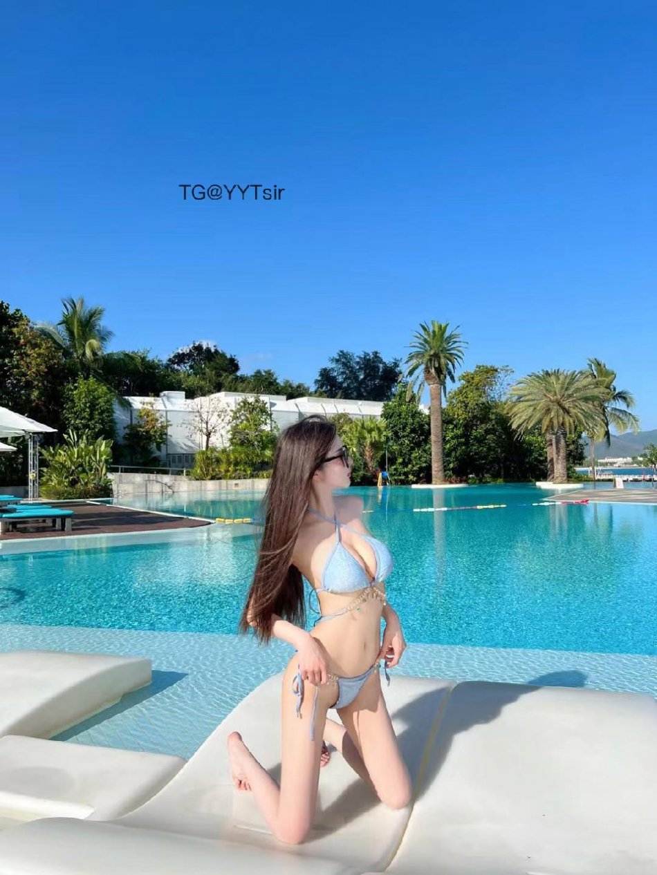 安珀 2026-01-17 10:51:01 我和大海，你更喜欢看哪一个