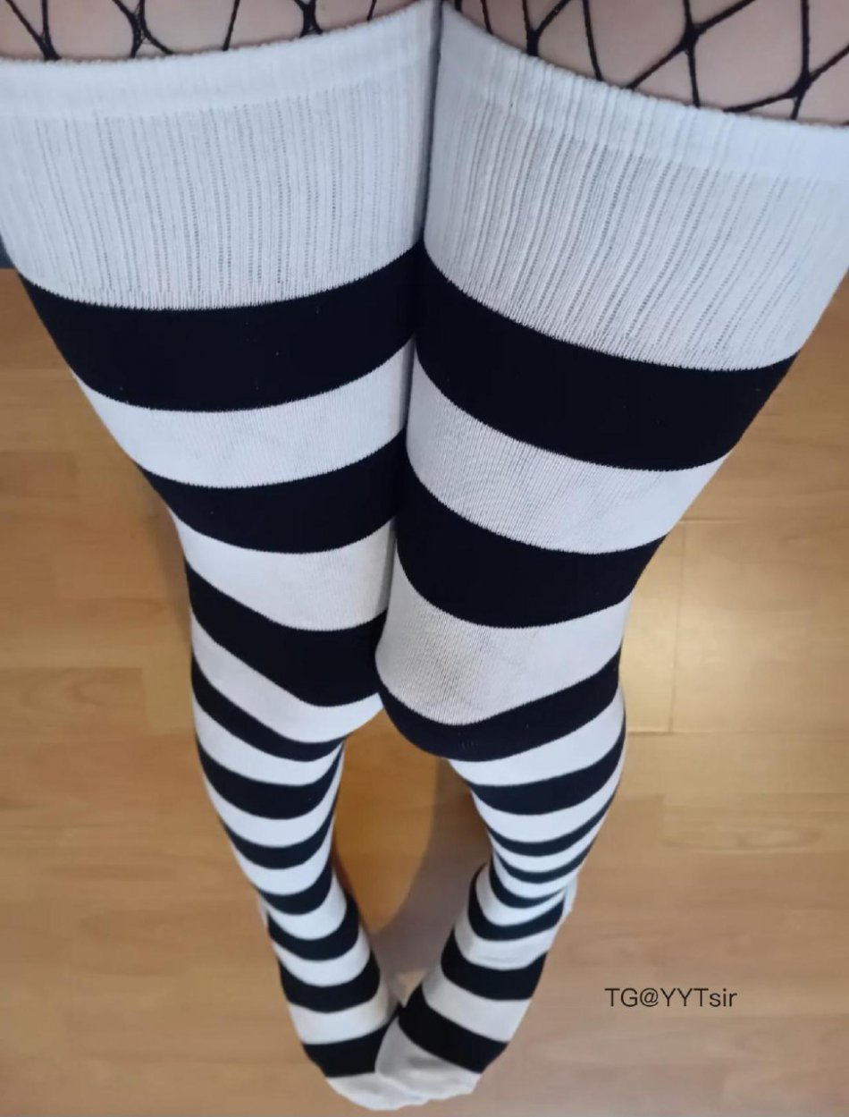 你的小奶猫 2026-02-02 04:25:41 我也想只穿网 但是太冷了🥶 第1张