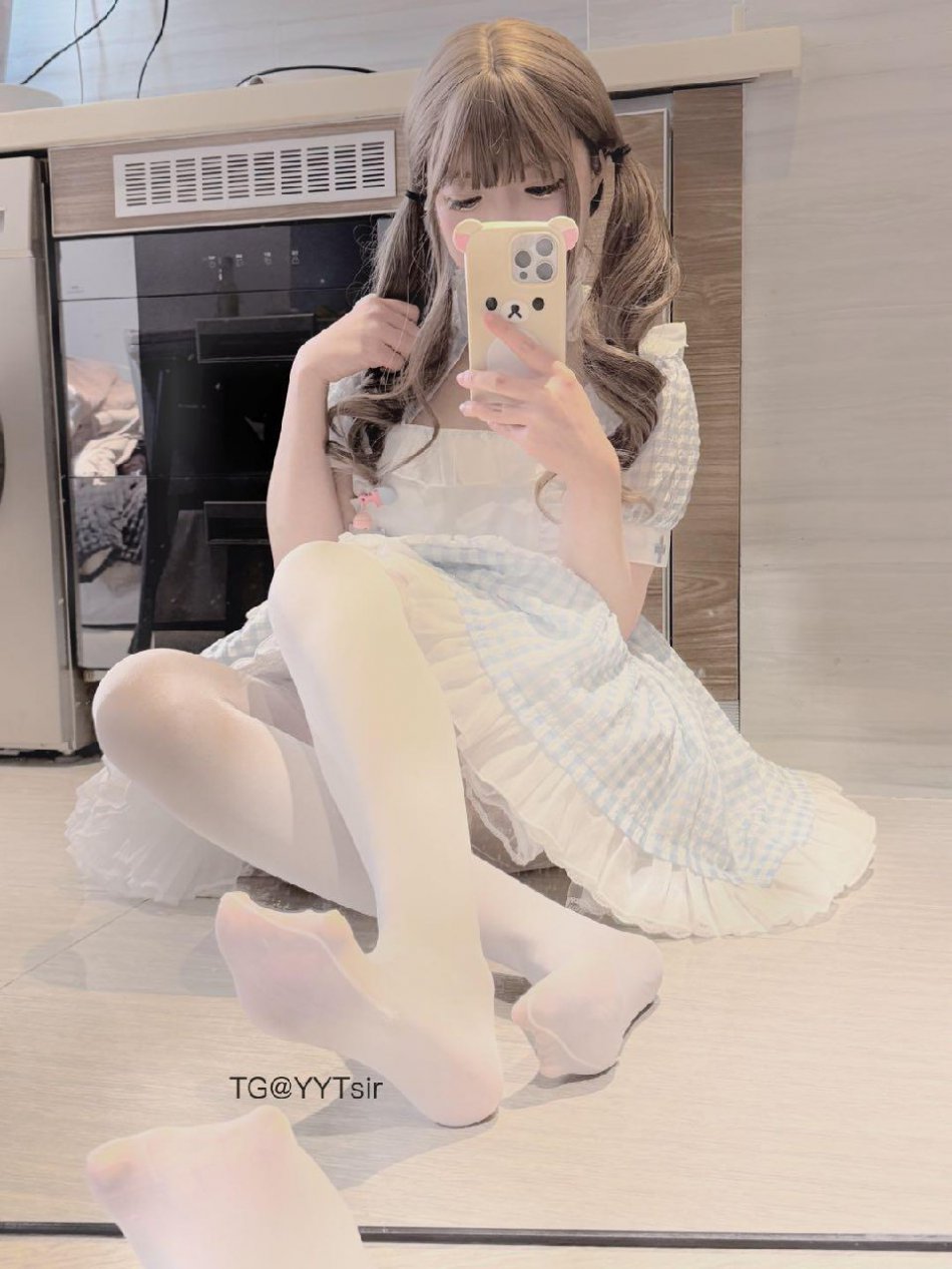 小尾酱 2026-02-10 14:19:44 我中毒了，醫生说要亲热解，毒