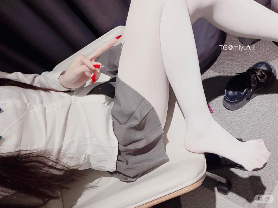 嘉嘉今天要早睡 2026-02-16 04:24:10 过年了还不来➕？？🐶 第1张