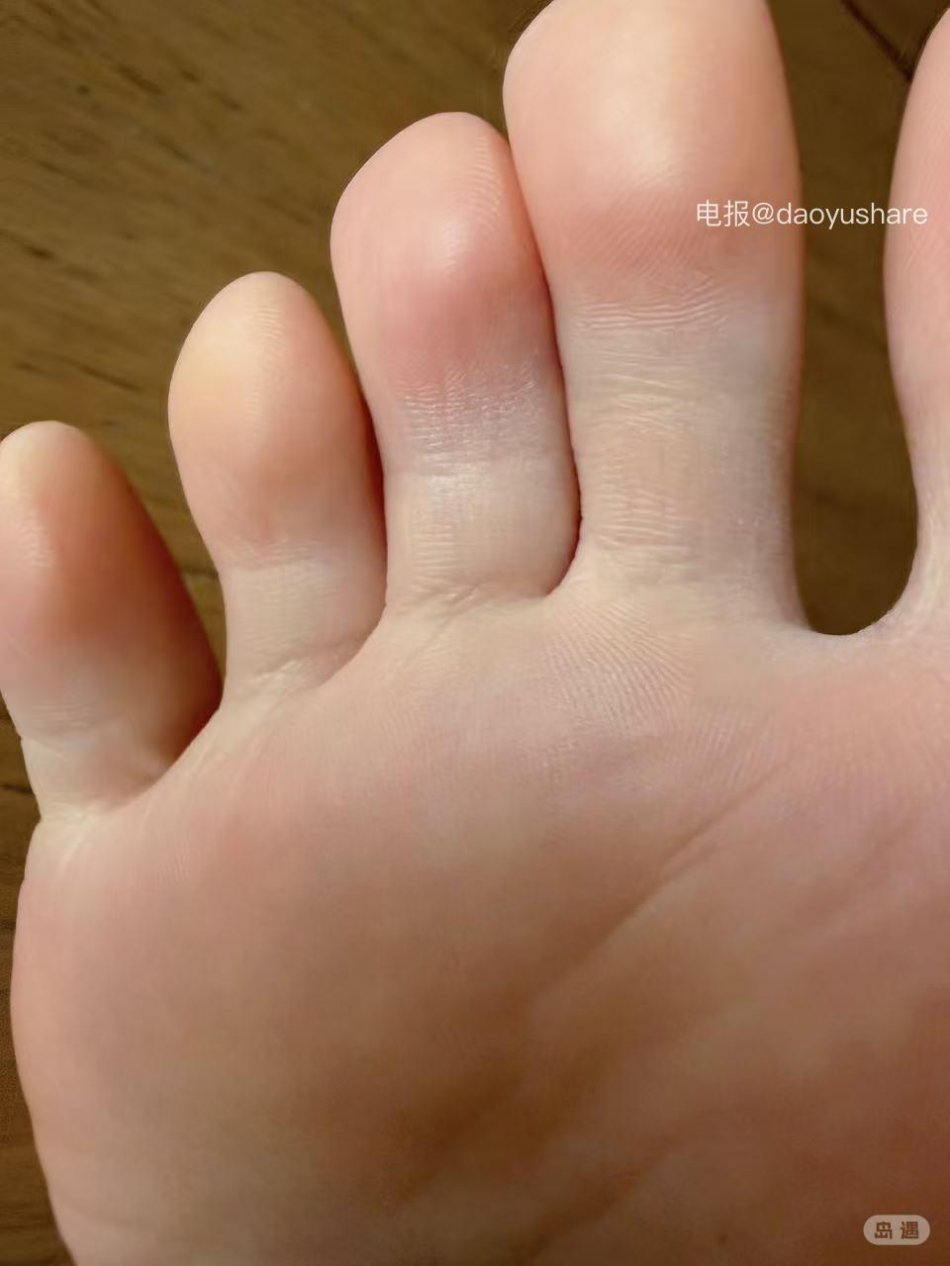 兔头同学tutu 2026-02-21 19:50:10 20张图 jio底 正面 背面 侧面 第16张