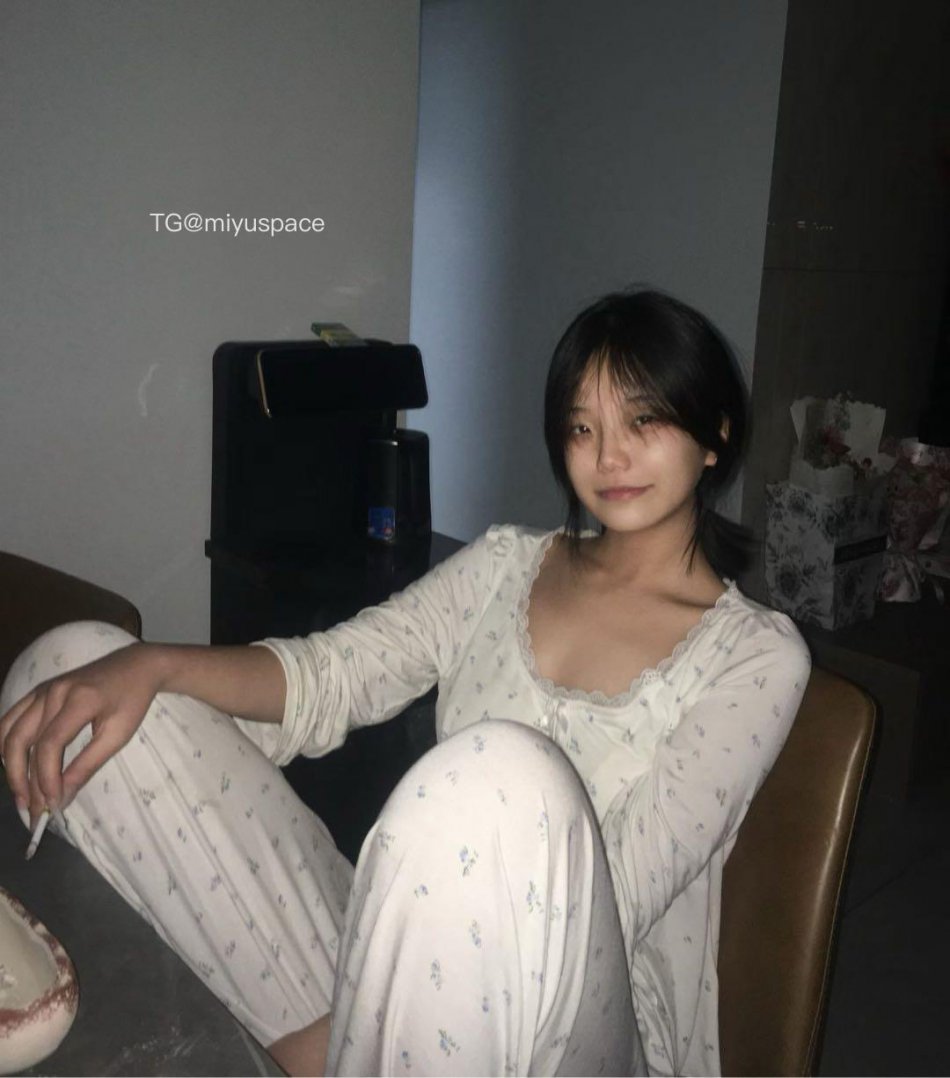 藤藤菜 2026-02-24 16:29:31 深夜的约定