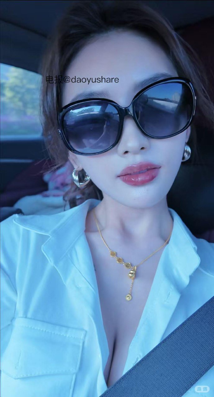 灿琳然 2026-03-01 14:53:16 看脸还是看感觉