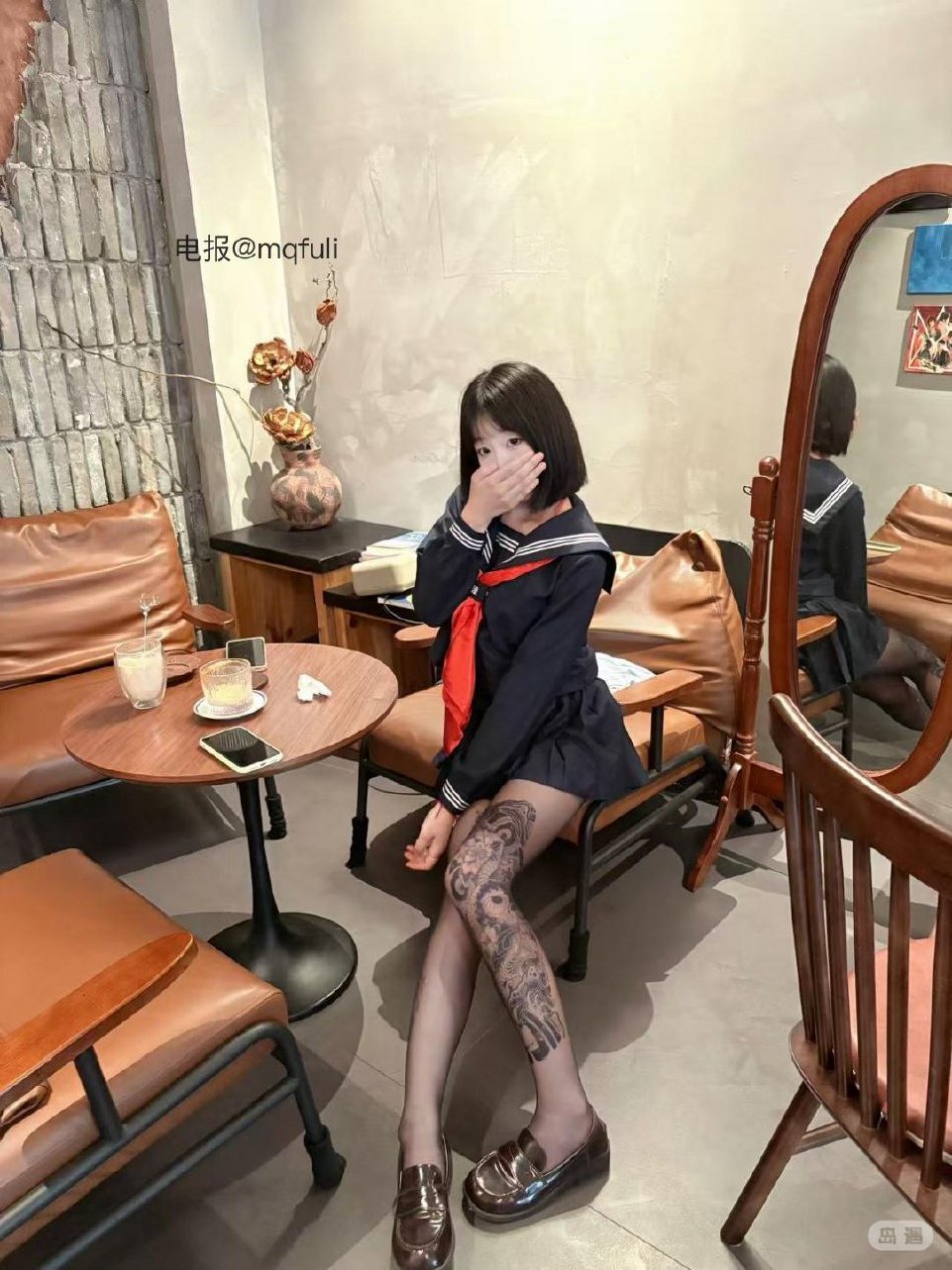 一颗兔牙 2026-03-09 16:29:42 这个世界欠调教，你也是