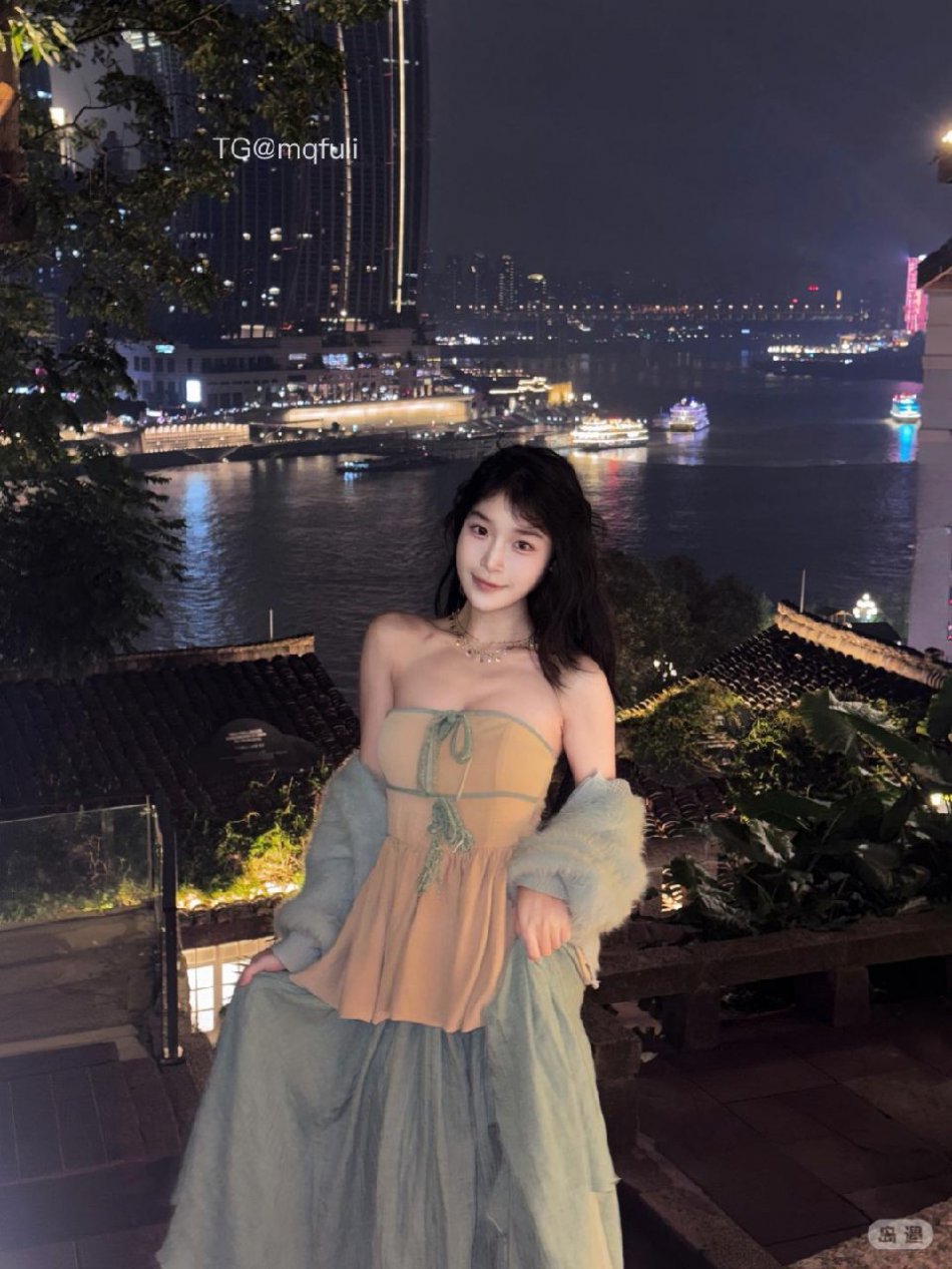 虎牙奶盖 2026-03-14 23:20:51 白天逛到晚上 你会陪我吗