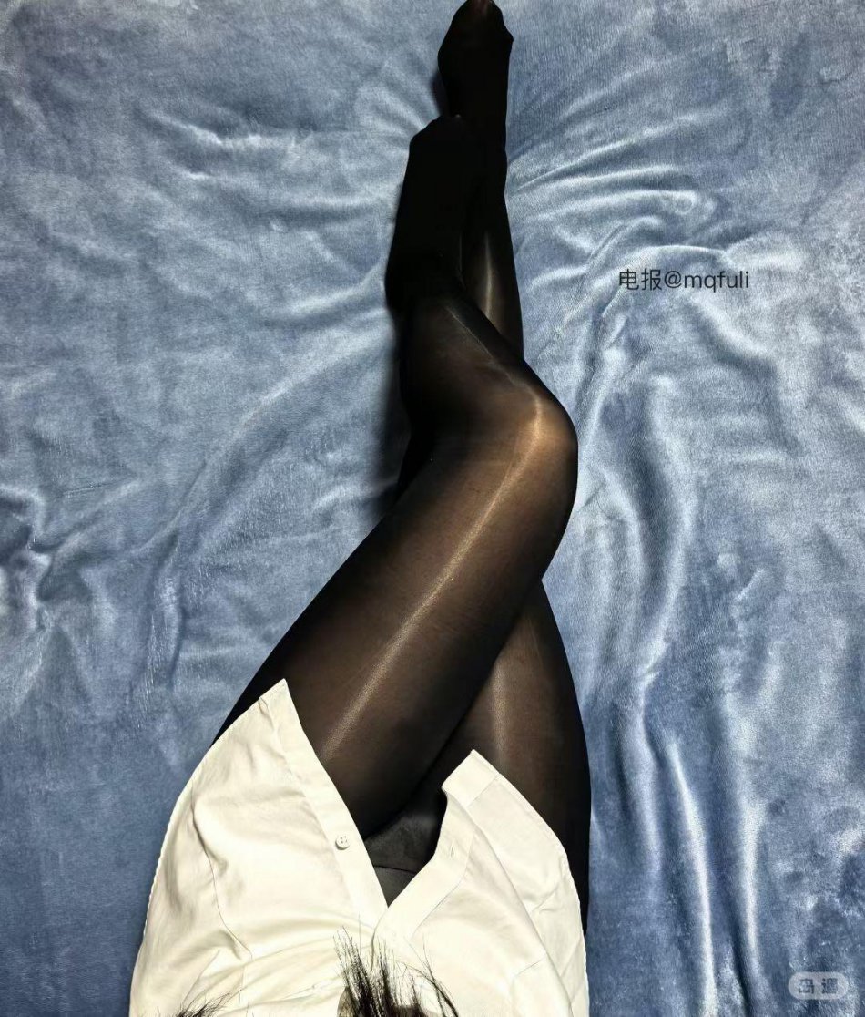 子嘉 2026-03-20 10:55:17 是哪位宝宝最爱的黑丝👀