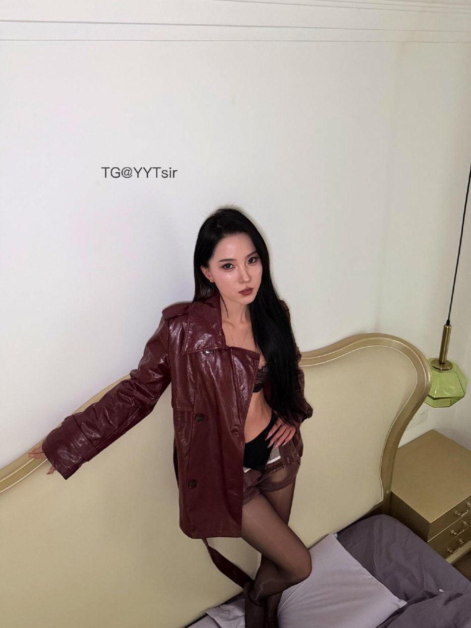 刑具 2026-03-26 10:14:26 【嘉宾帖】🎊小皮裙加上大波浪🌊 第11张