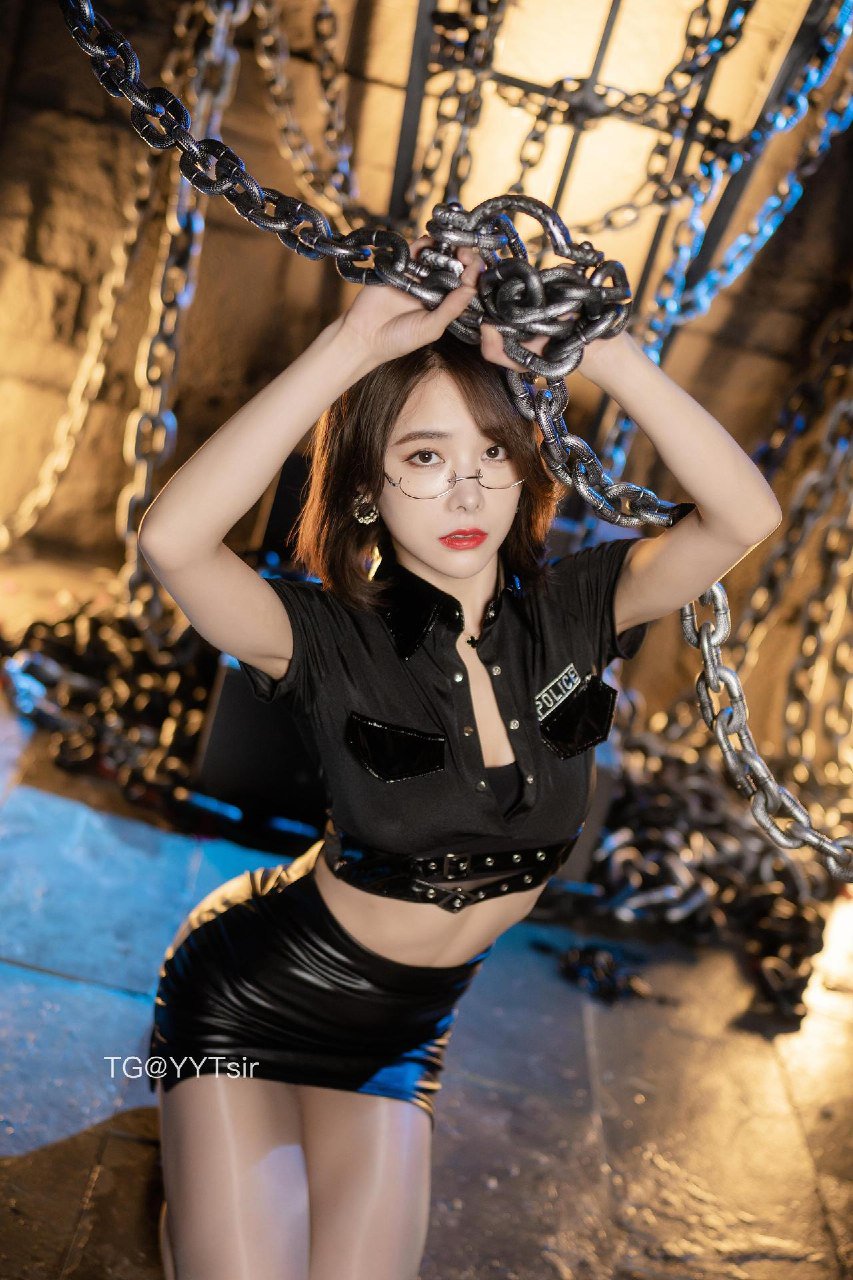 王筱沐沐 2026-03-31 01:19:25 黑色系包臀裙搭配高跟鞋 第15张