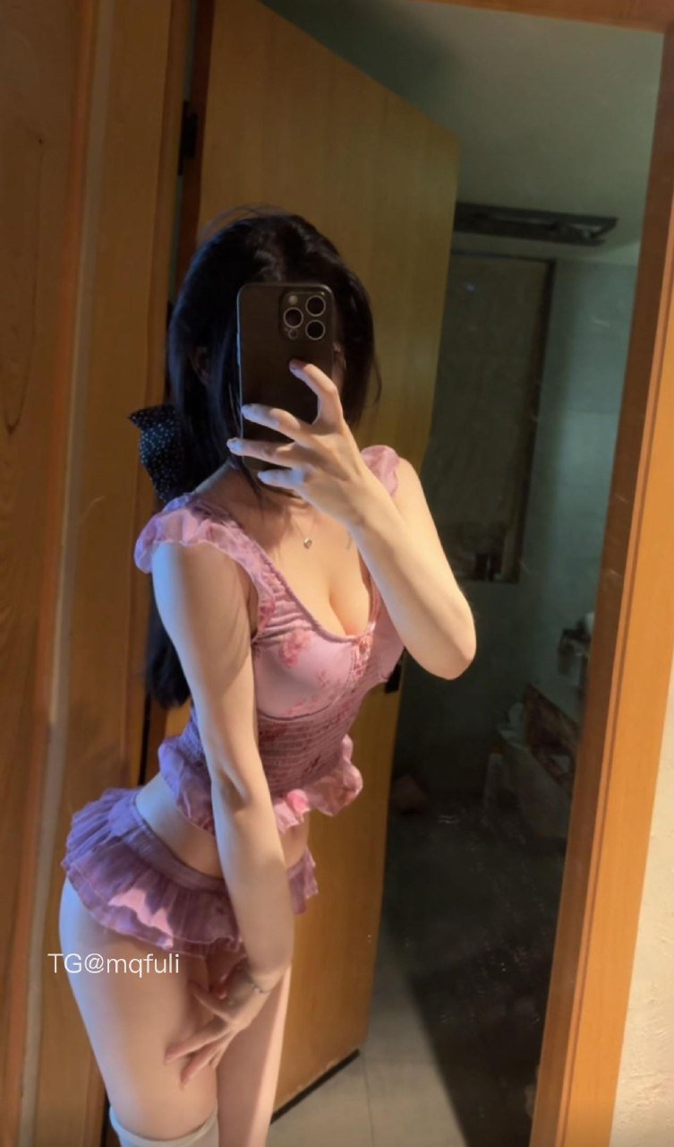 雪顶 2026-03-31 18:34:23 【付费帖】🎁这期拍了许多角度的照片