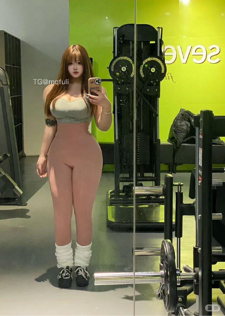 爻瑶咪 2026-03-11 15:19:01 今天穿的红色