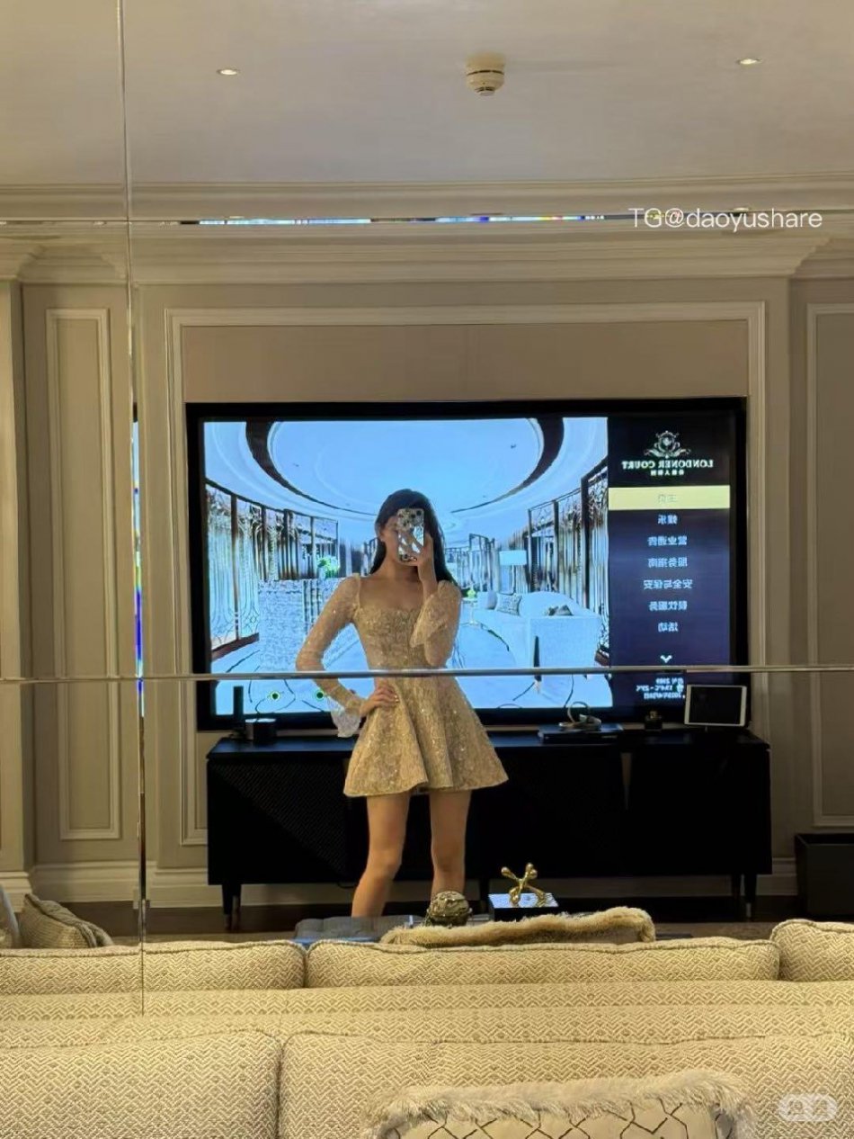 夏天yu 2026-04-01 19:01:20 我开始好奇你怀里的温度