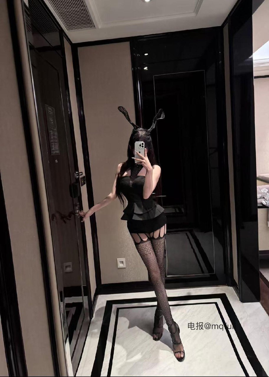 范范X 2026-04-02 03:58:22 【嘉宾帖】范范白、红、黑兔子👮向你报道🫡 第12张