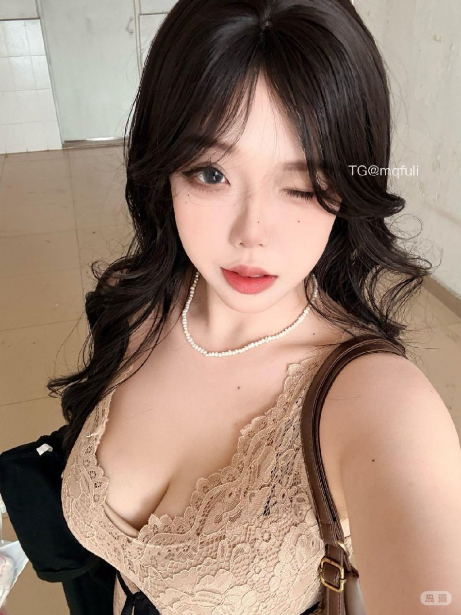 勾勾公主 2026-04-11 11:42:53 少听坏女人的话 听我的 第9张