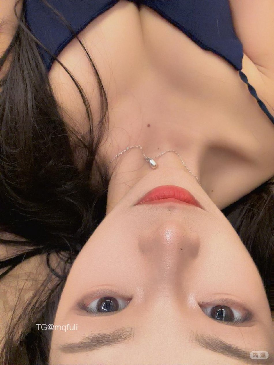 凤梨腿不长 2026-04-11 00:02:19 爱上凤梨是你的宿命