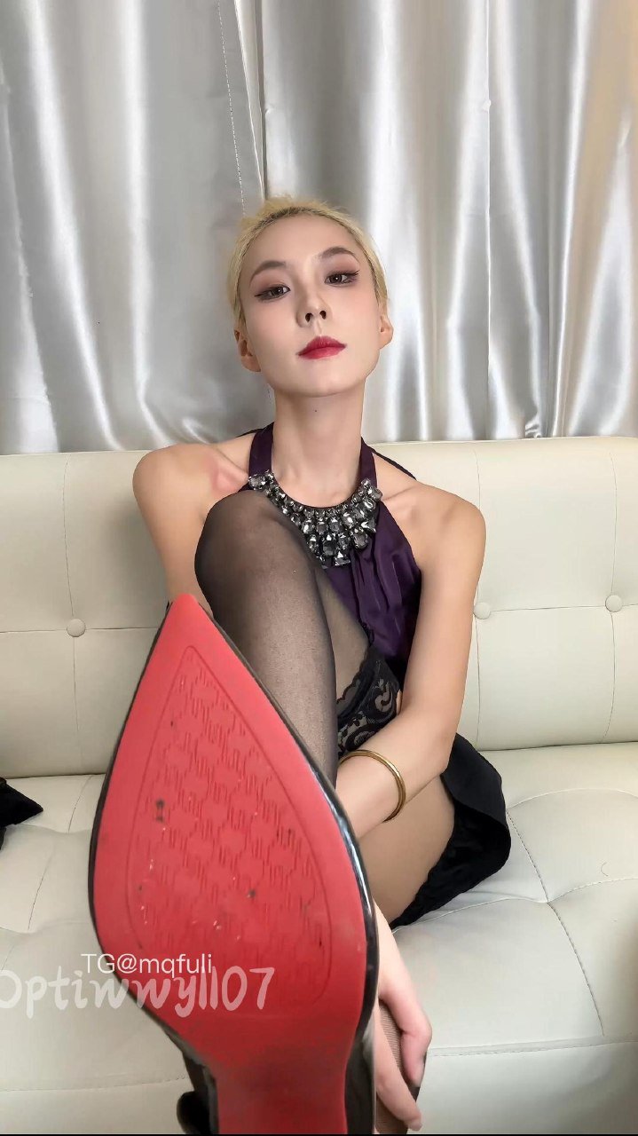 胆胆 2026-04-01 18:05:55 【嘉宾帖】黑丝纯享版