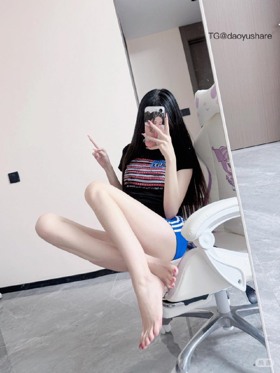 嘉嘉今天要早睡 2026-04-16 12:58:23 光腿喜欢吗