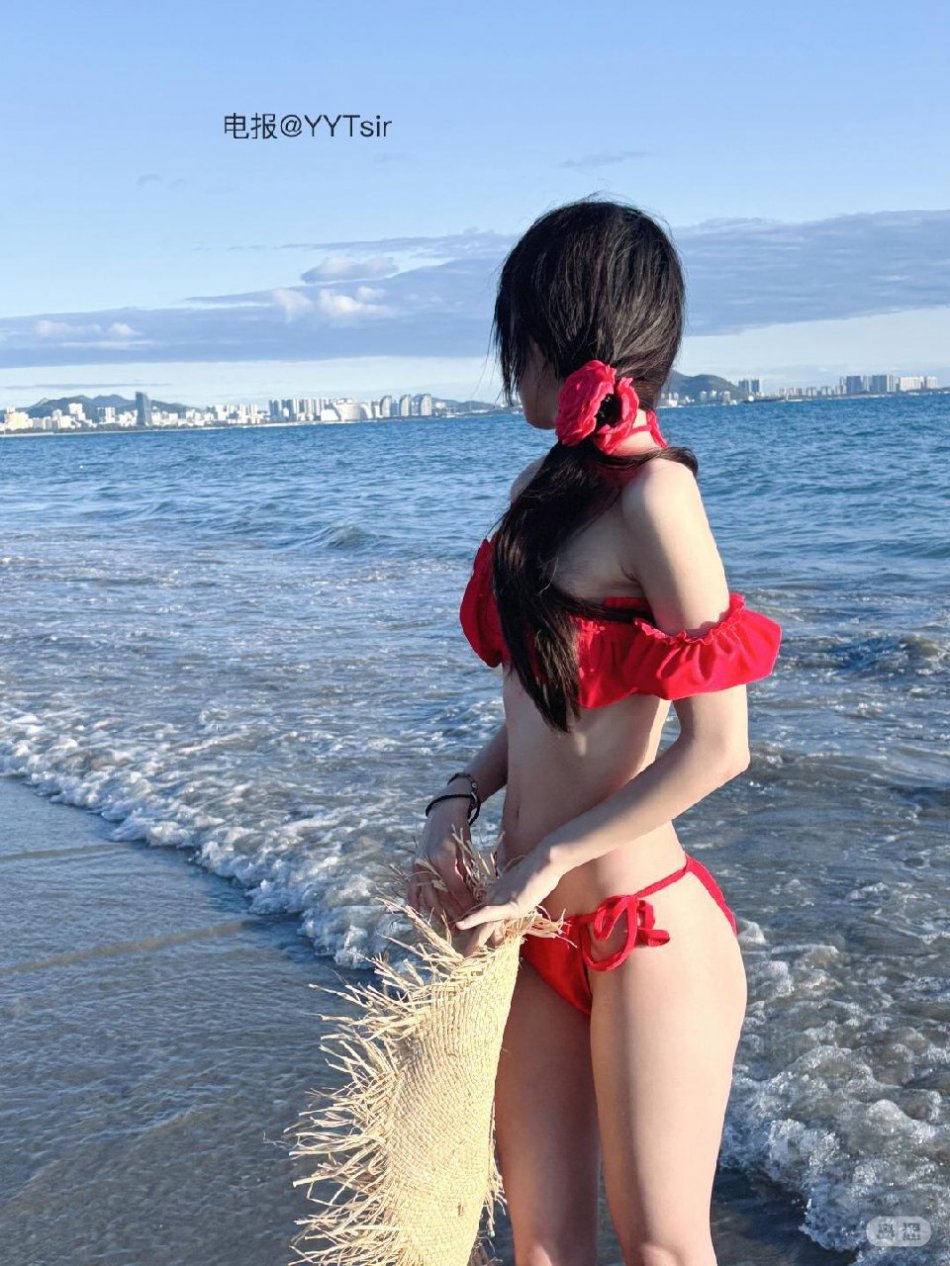 苏琳小娇妻 2026-04-16 23:34:29 腿有两米