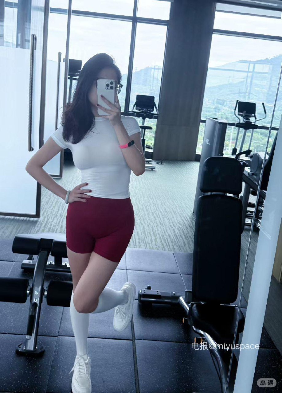 靓靓学姐 2026-04-11 18:07:02 喝一口吗