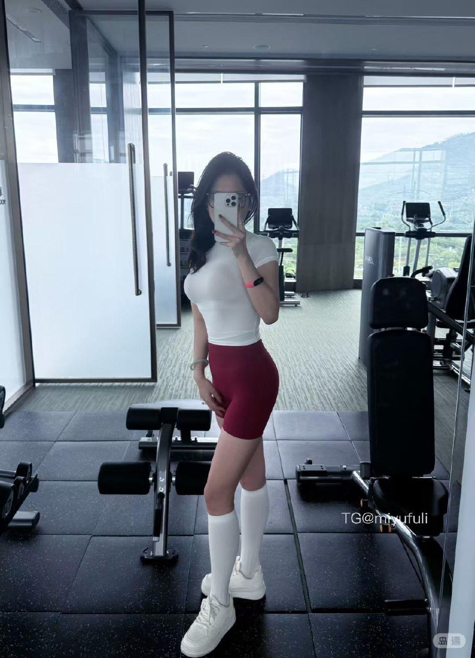 靓靓学姐 2026-04-11 18:07:02 喝一口吗