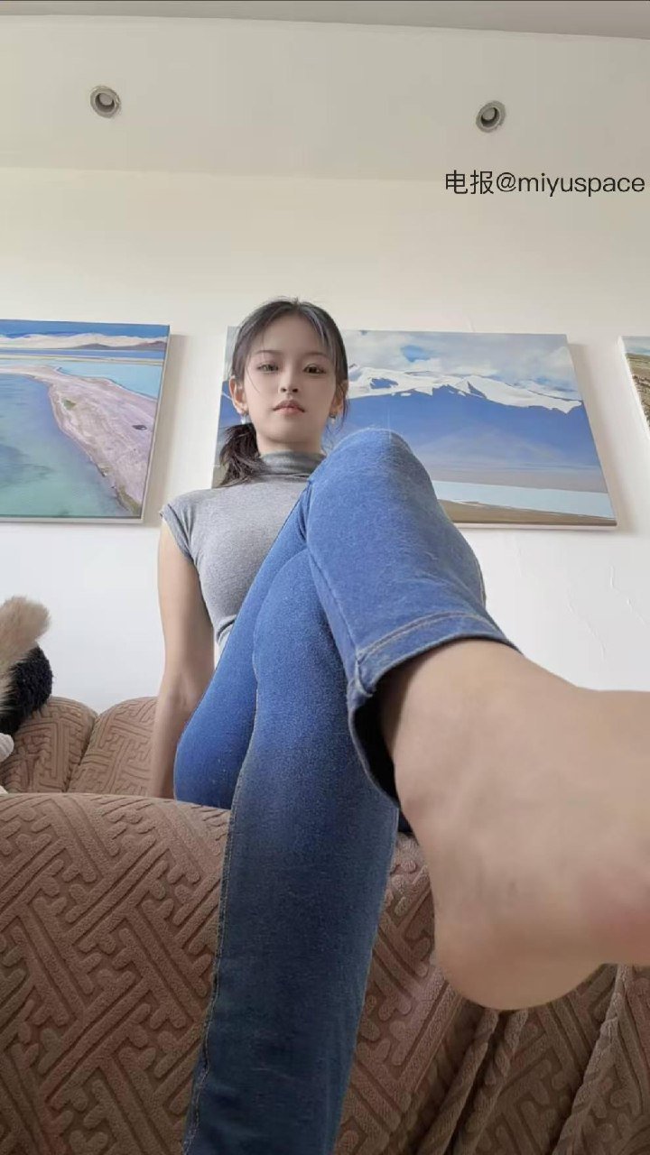 凤梨腿不长 2026-05-01 02:56:11 【付费贴】15 张照片 第12张