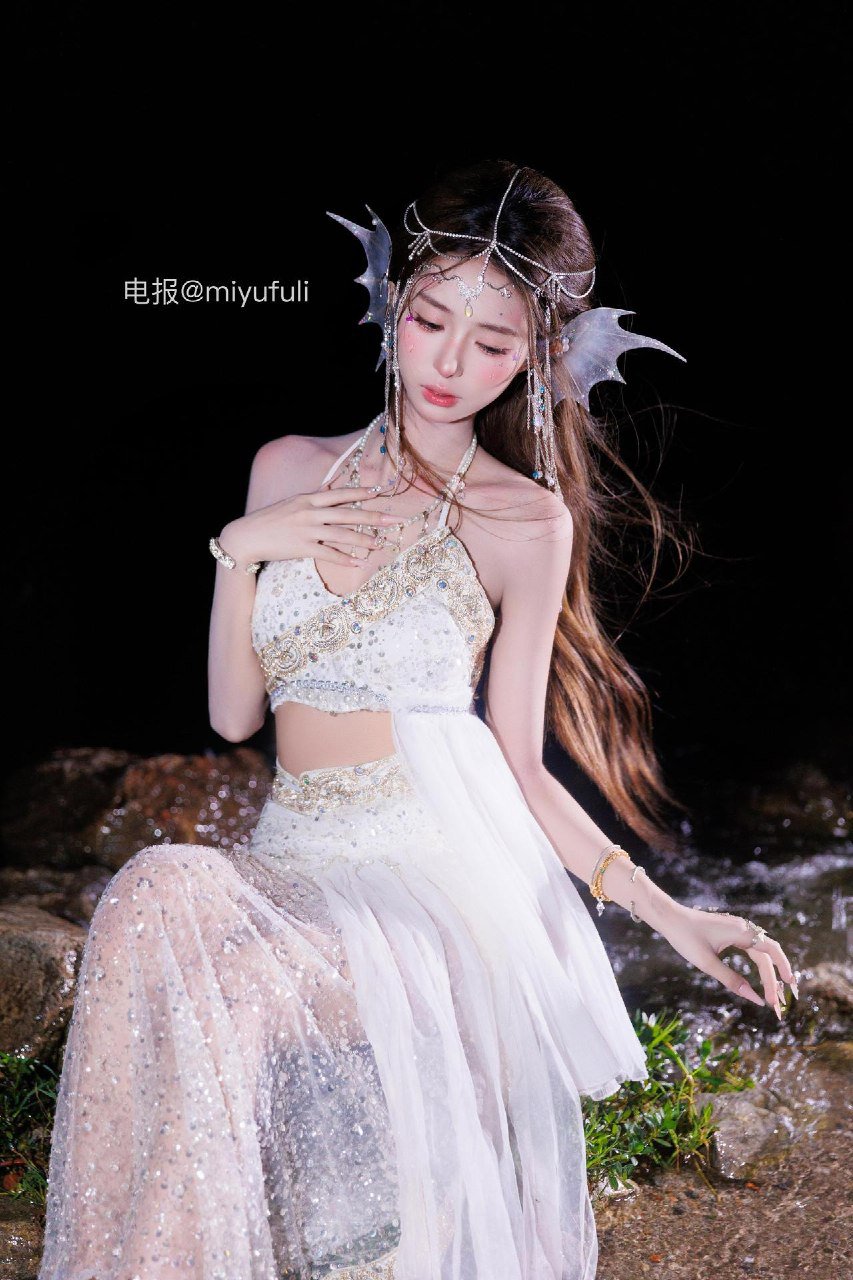 巧克力妈妈 2026-05-06 12:43:28 【嘉宾专属】小白裙出列