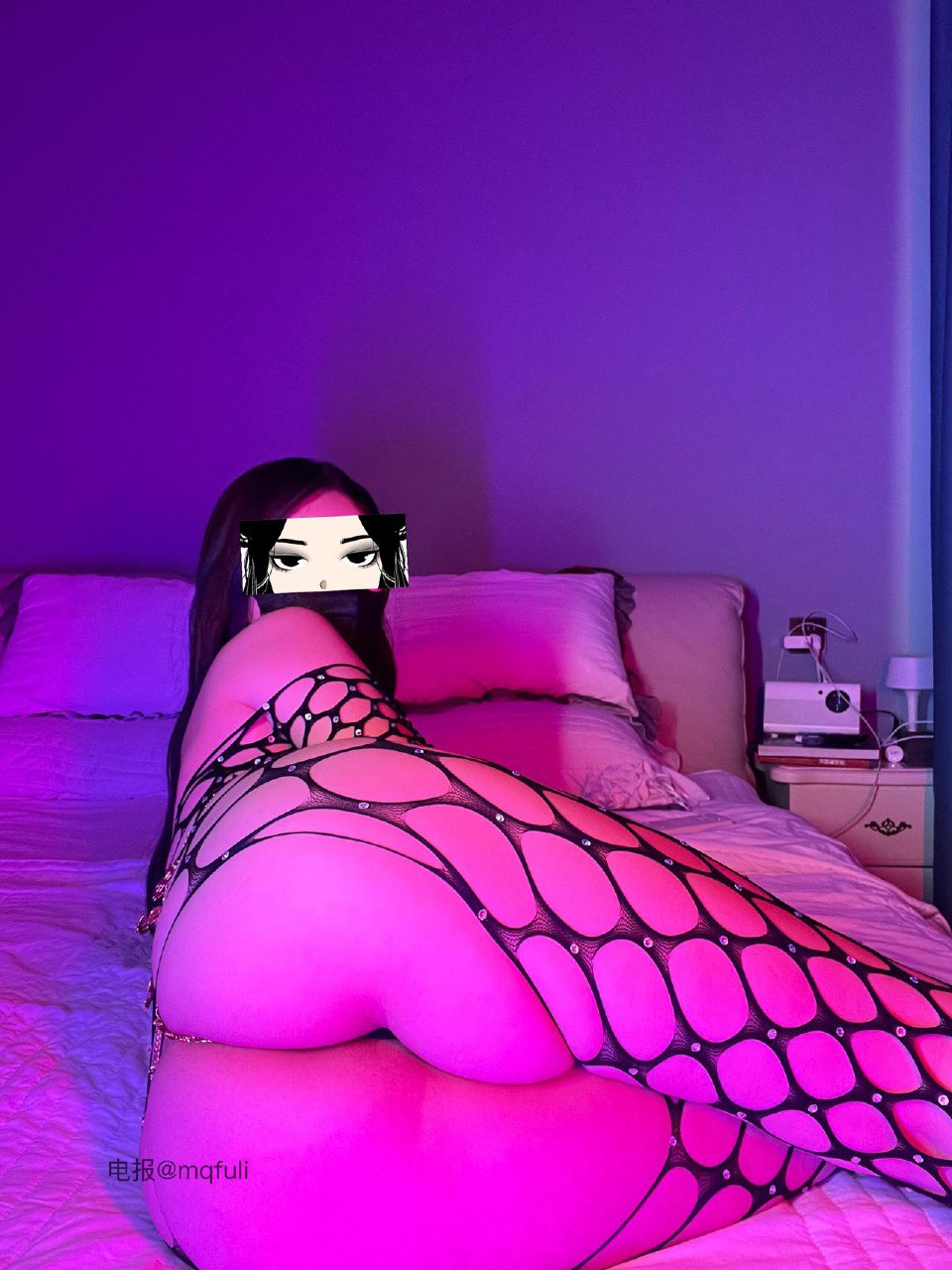 大美乐乐 2025-05-22 20:42:34 《大洞》丝 霓虹灯照射在🍑上 第7张