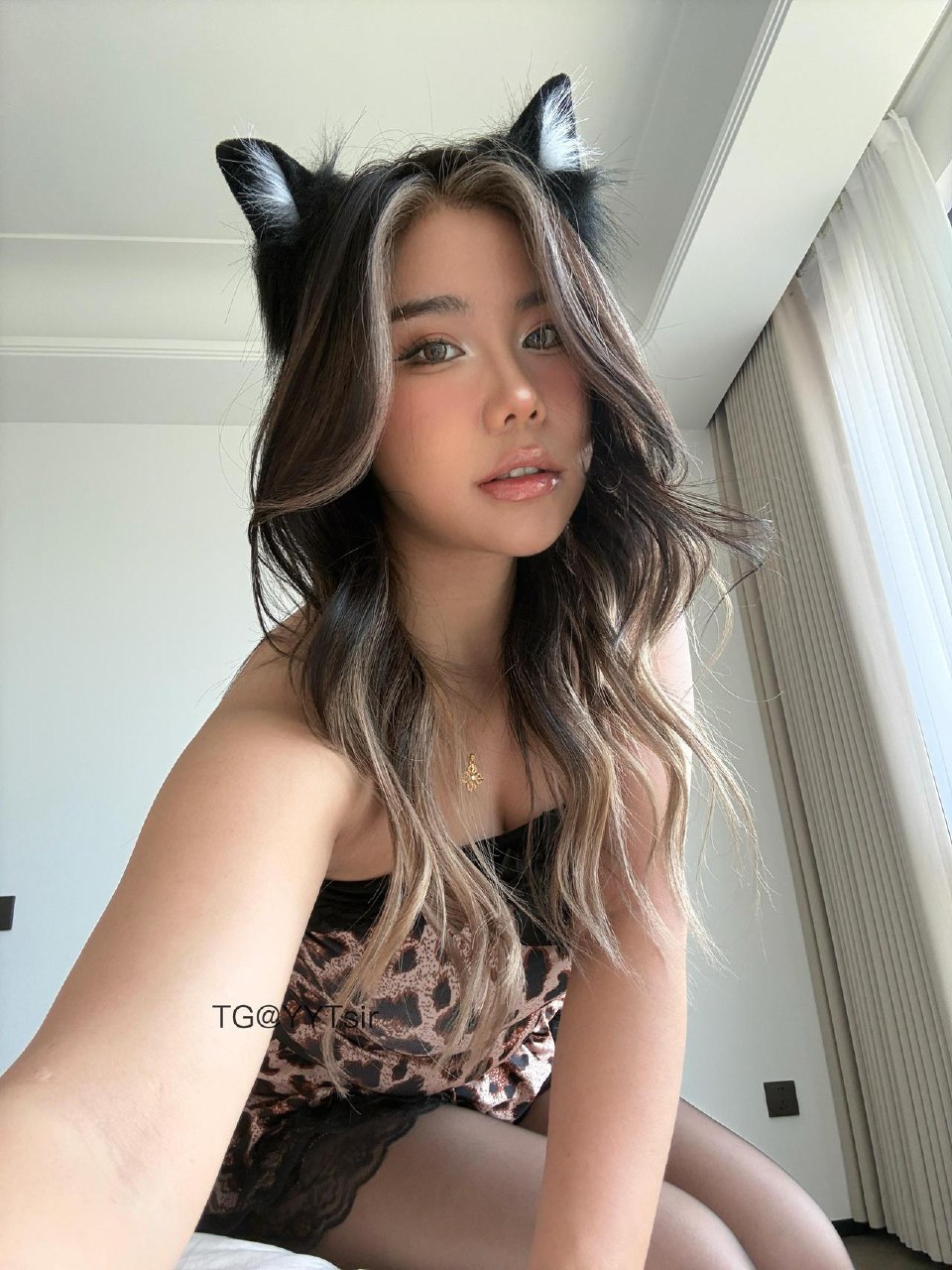 黑闰润 2025-05-28 09:17:09 36张绝顶套图！任何人看了都忍不住 黑闰润黑饱宝 第12张