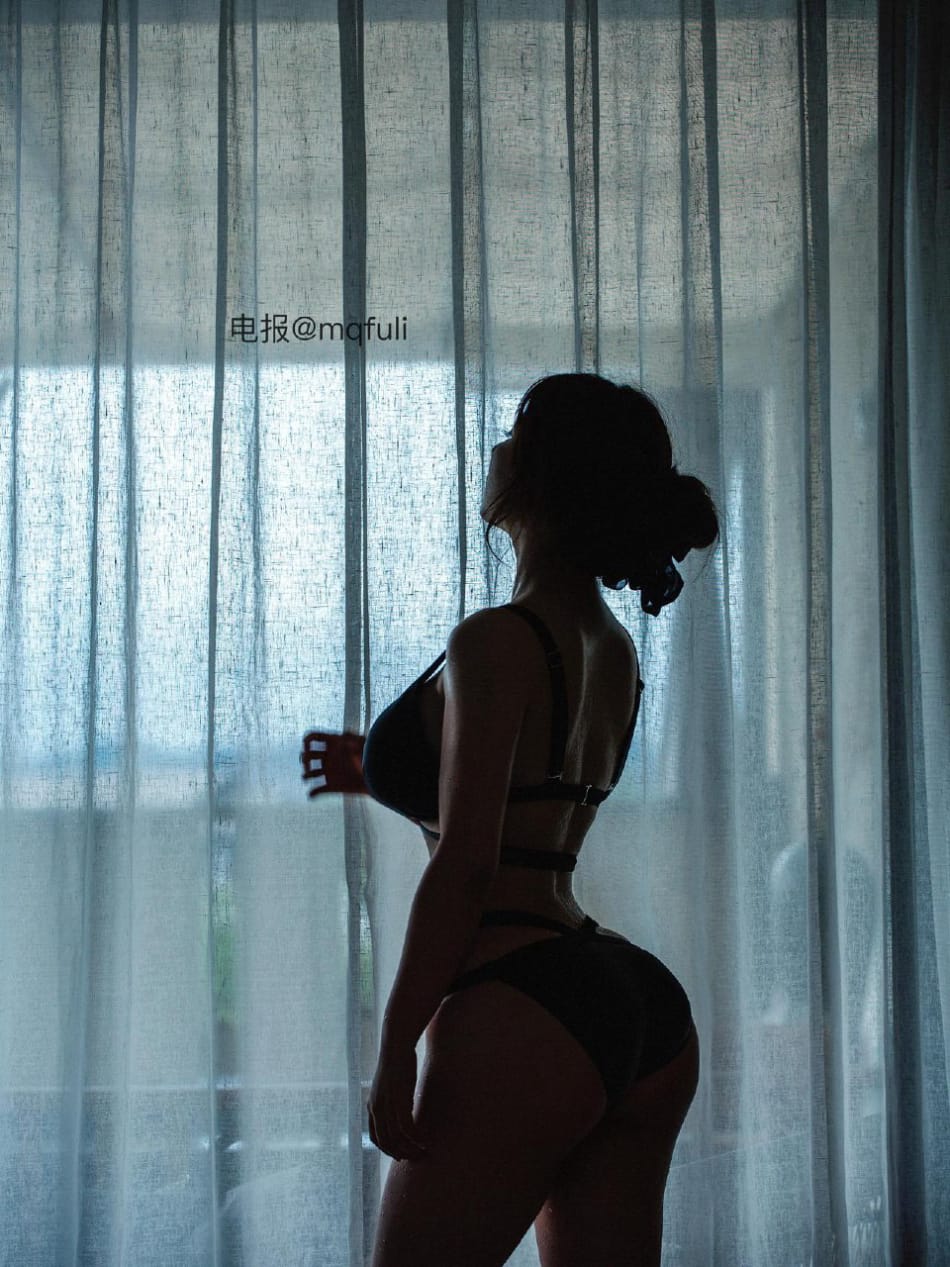 霸王龙女孩 2025-05-28 13:08:01 👙比基尼盛宴