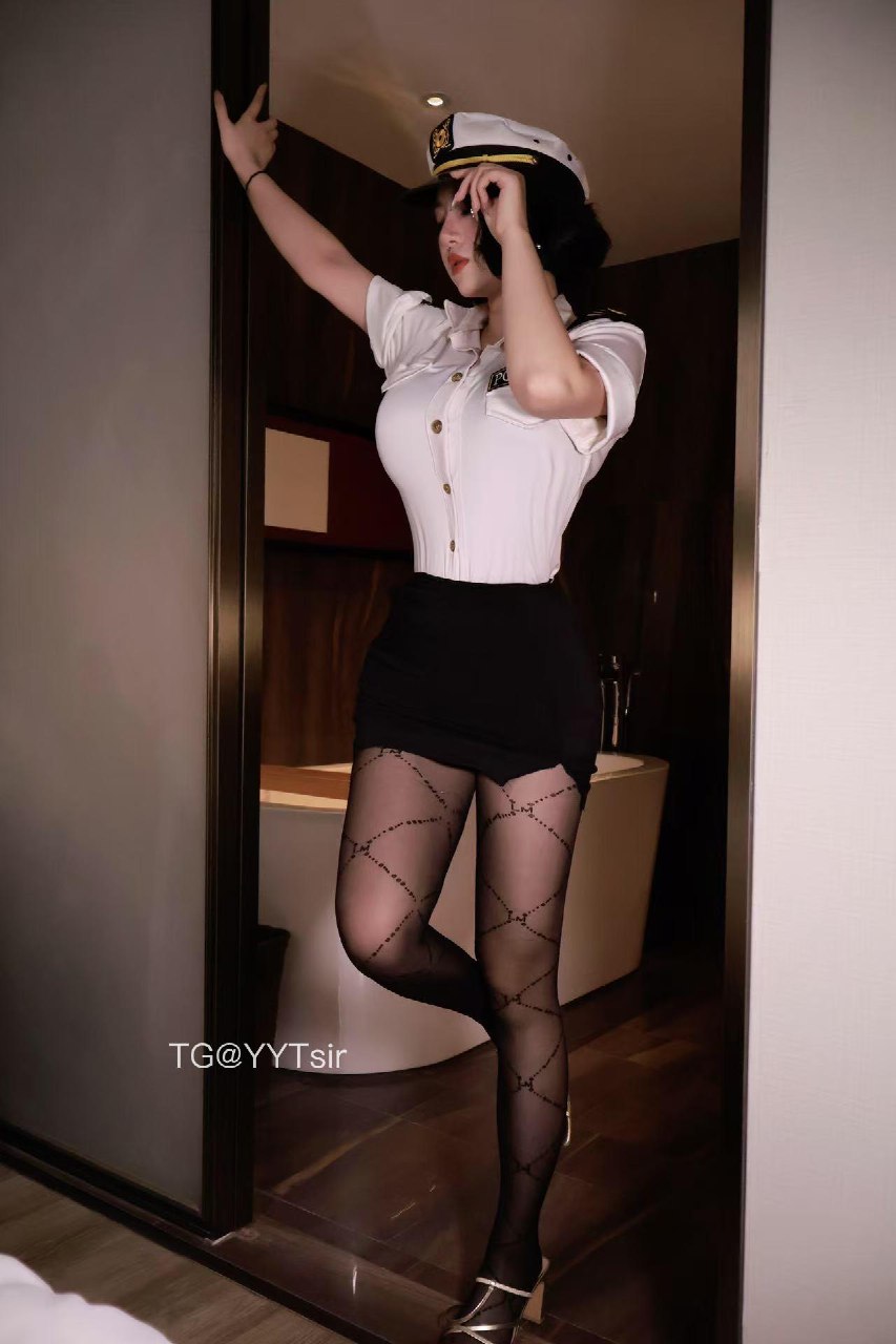 六六小阿姨 2025-05-28 15:28:30 付费贴#这组你们所有人都要看 绝美大图 第9张