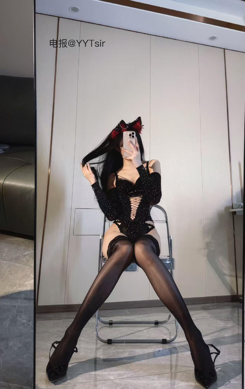 唐十七 2025-05-28 14:45:17 设计感情趣衣系列大片x17张🔥 第8张