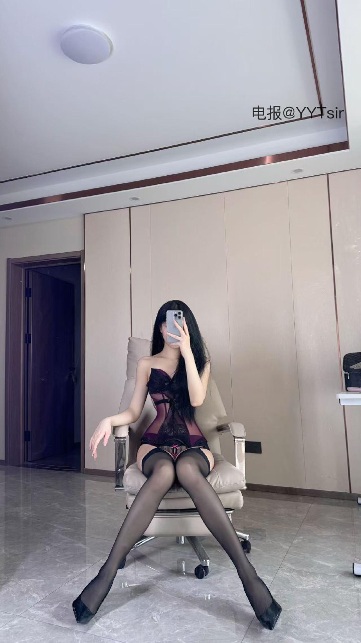 唐十七 2025-05-28 15:01:32 紫色情趣韵味大片x17张😍 第6张