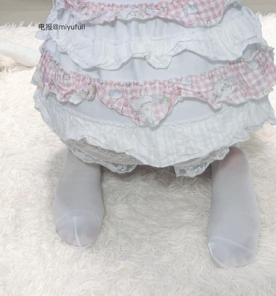 奶黄包 2025-05-29 11:24:31 #穿搭##萝莉#好白 一只奶黄包 第2张