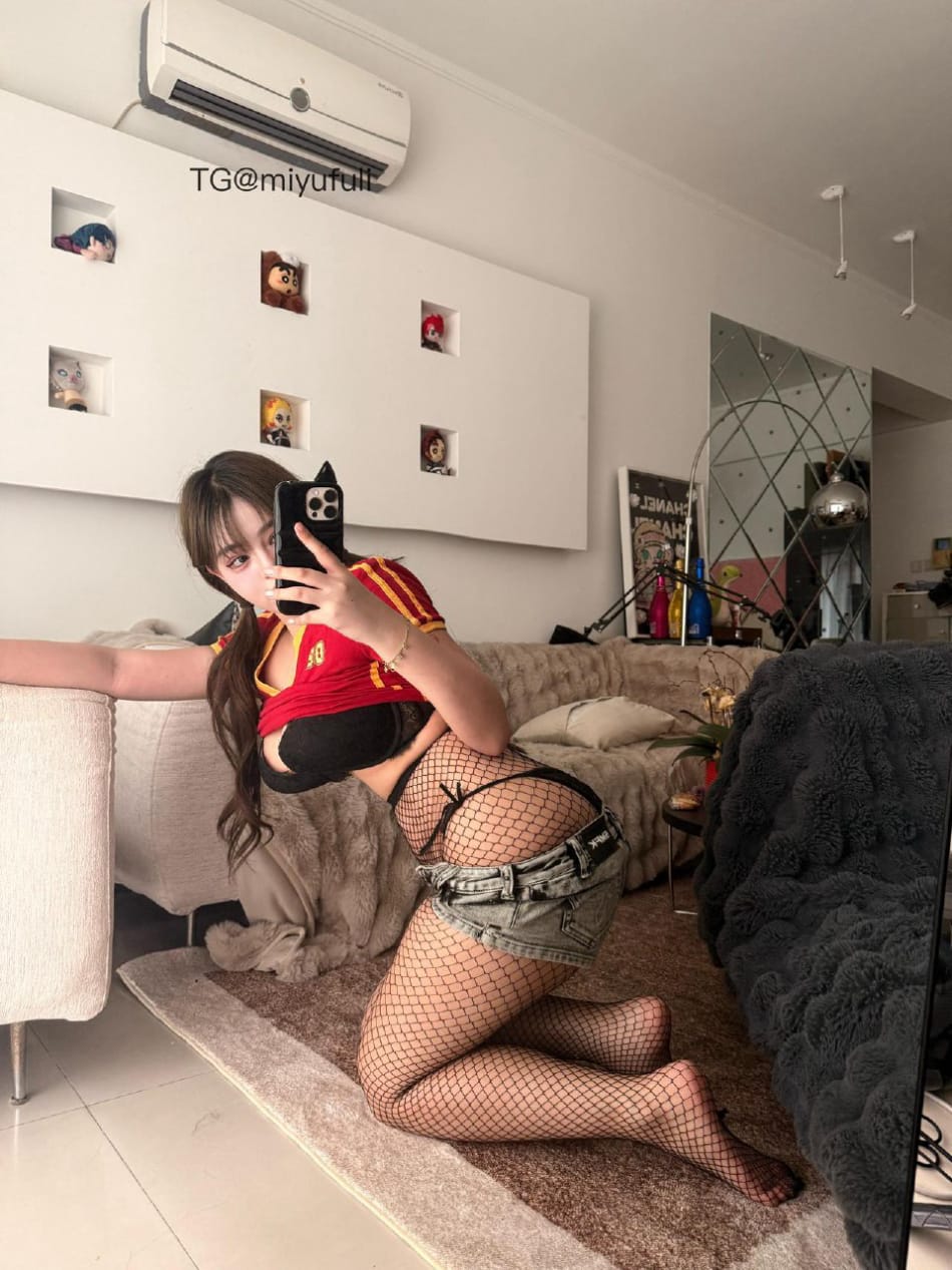 小优优子 2025-05-29 11:39:12 32张绝美大图~~~黑色👙➕渔网福利！ 小U优优子 第24张