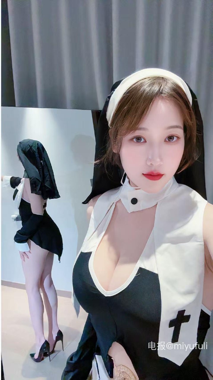 可可西 2025-05-29 13:57:12 13高清大图x暗黑风制服🌹 第6张