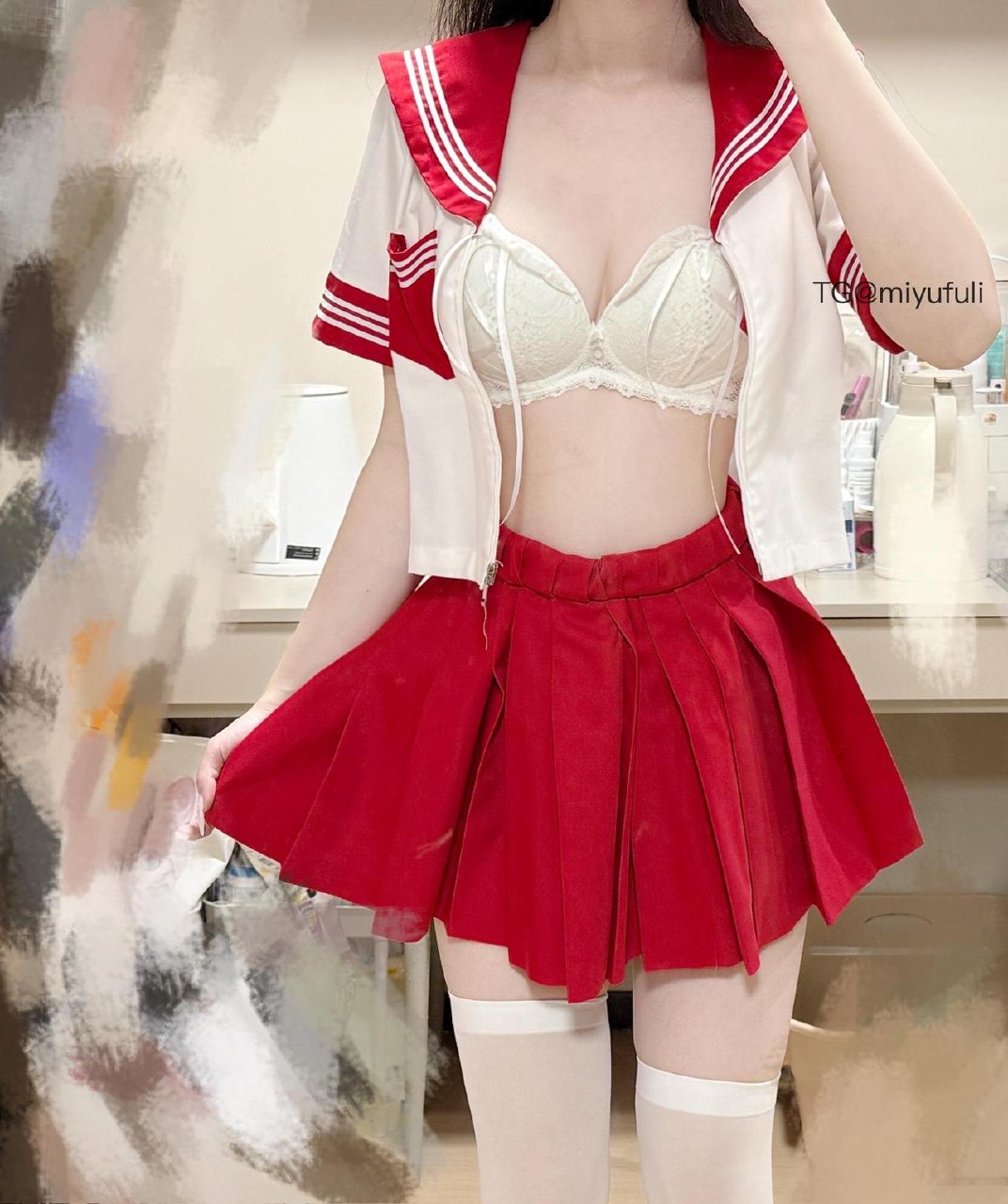 奶黄包 2025-05-30 16:30:11 好白#穿搭##萝莉# 一只奶黄包 第1张