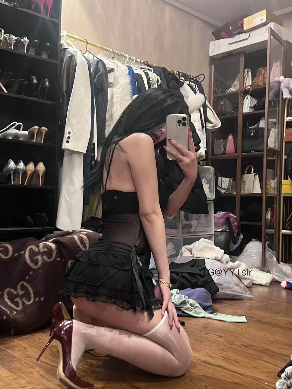 钟意依阳 2025-05-30 18:27:35 #新粉铁粉必看 黑色蕾丝吊带➕白丝袜系列 斯哈 第8张