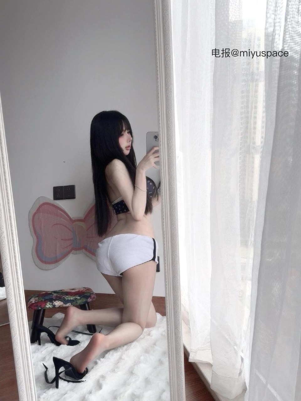 是只小甜宠 2025-05-30 22:54:02 他不懂#腿控##反差##少女##秀身材##颜值# 第1张