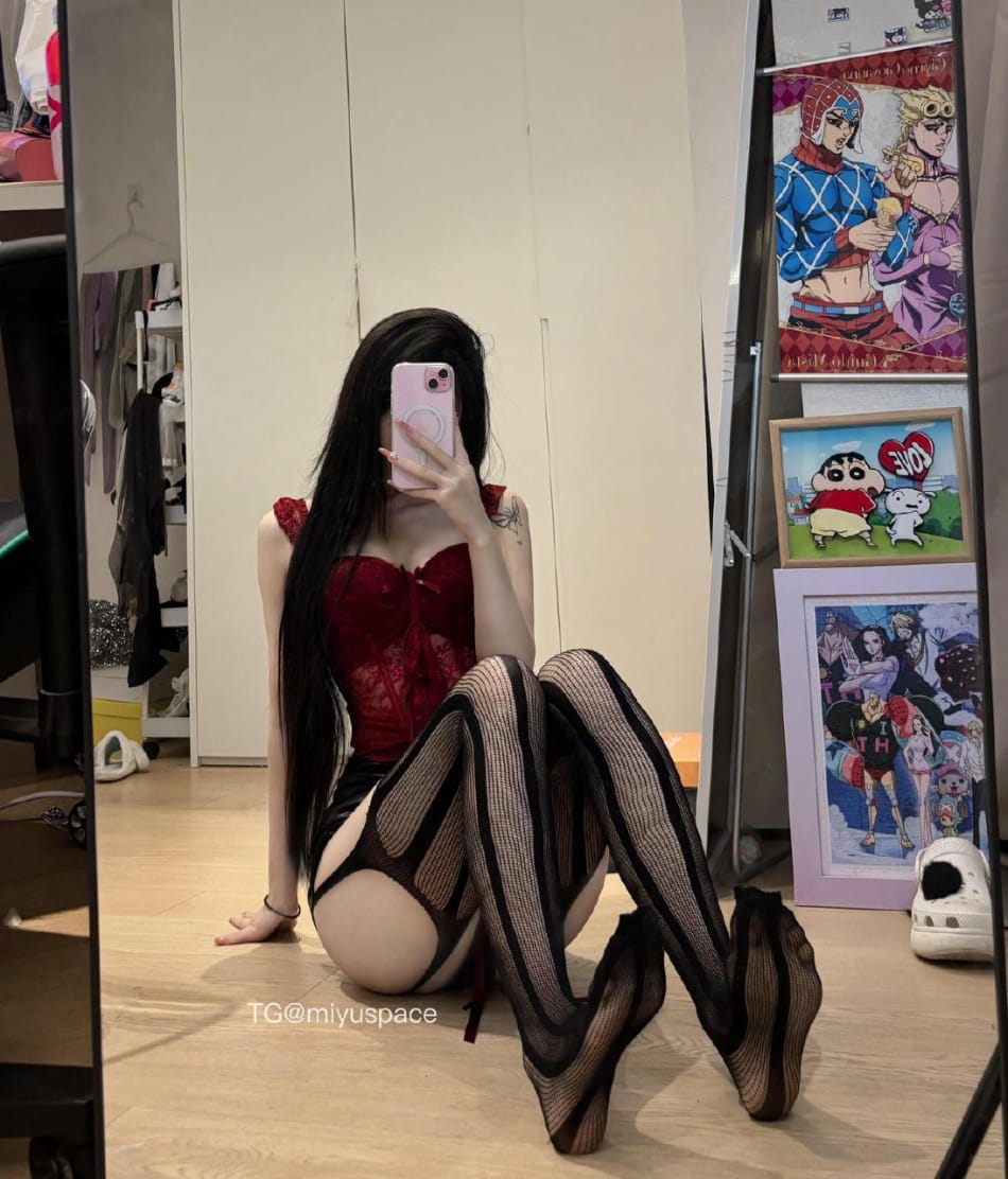 超蓝布罗莉 2025-05-31 03:39:14 反正你也没老婆 叫我声老婆怎么了 第6张