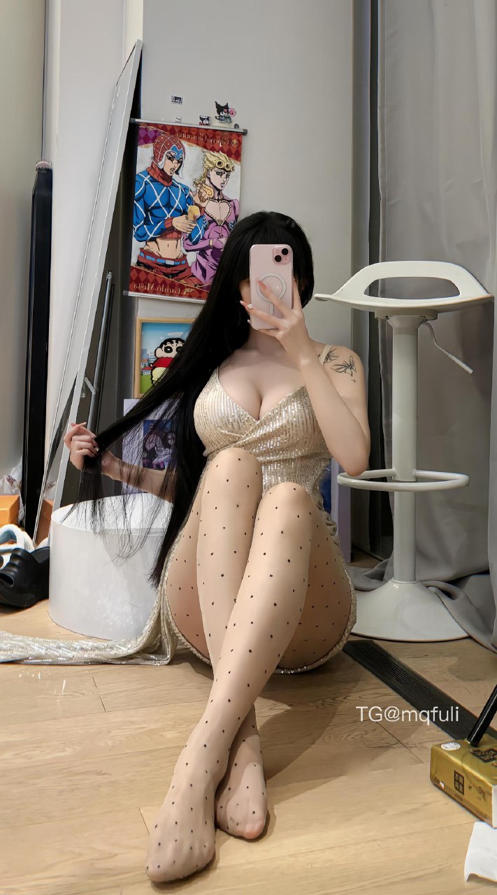 超蓝布罗莉 2025-05-31 03:39:14 反正你也没老婆 叫我声老婆怎么了 第3张