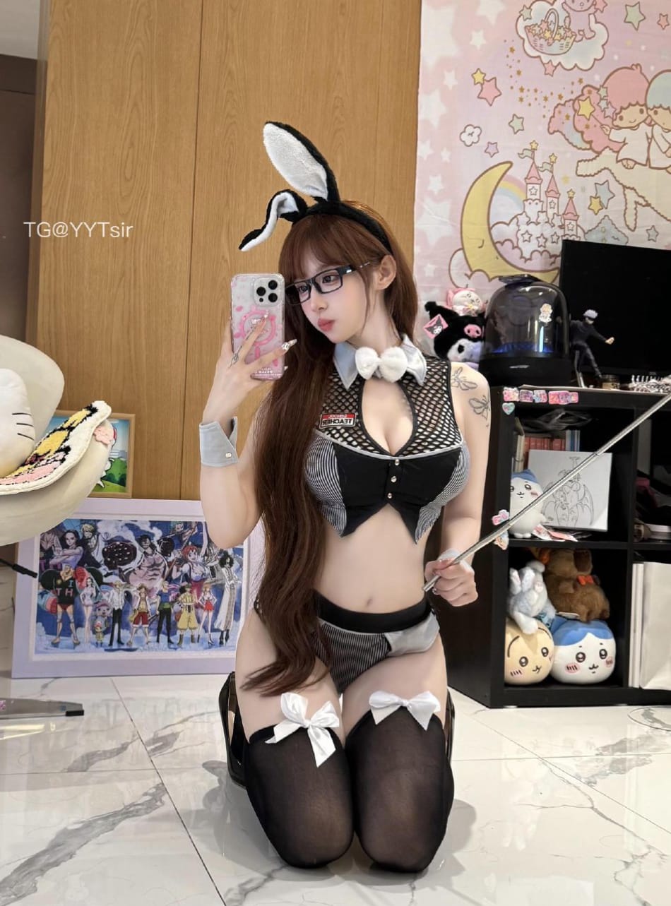 超蓝布罗莉 2025-05-31 10:48:48 🐰老师罗莉系列🐰最🈶感觉的课堂浮利😎物超所值 第9张