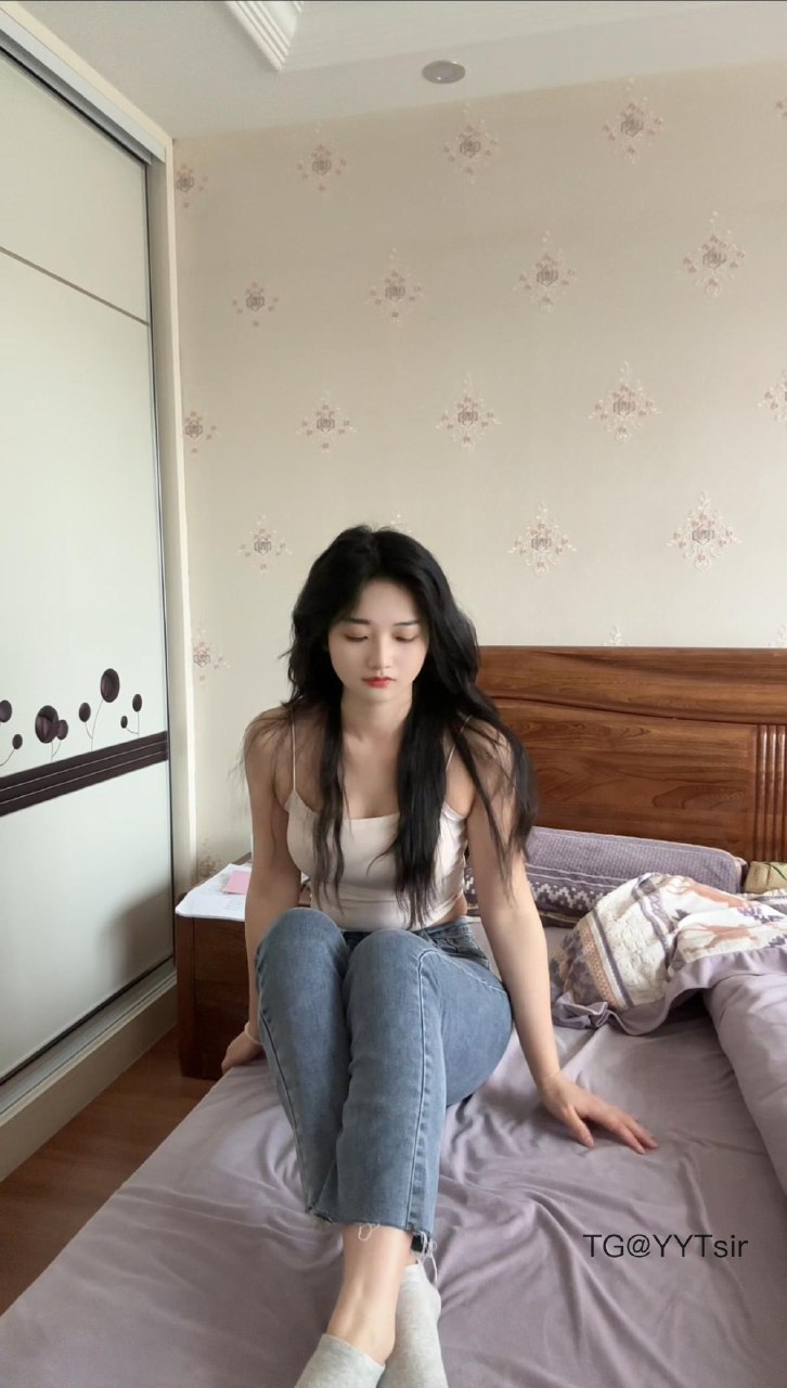 九斤明哥 2025-05-30 16:16:53 喜欢在姐姐前面还是后面呢🥵 第3张