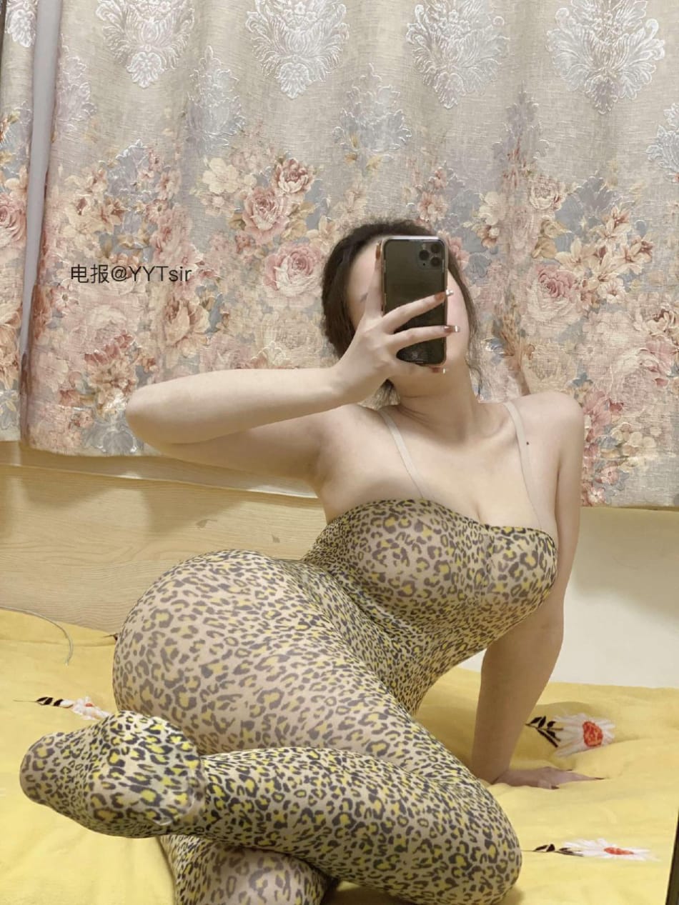 洋洋不是洋妞 2025-05-31 08:42:11 两套豹纹内衣连体 第18张