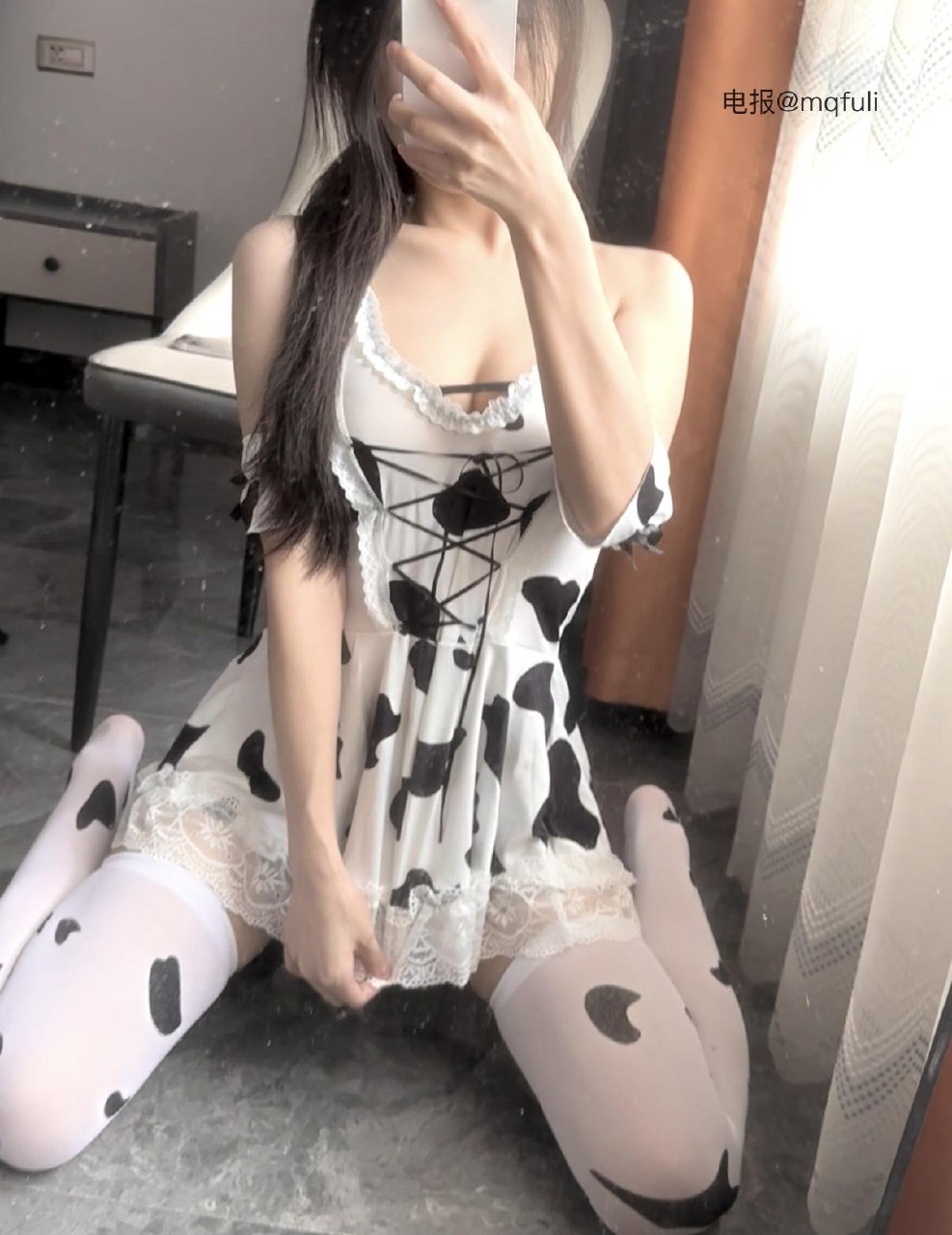 奶洋洋 2025-06-02 10:14:22 奶牛🐄束腰连衣裙➕奶牛🐄袜 第13张