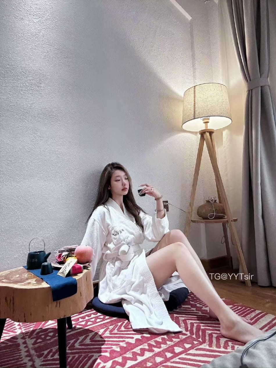 qin秦宋 2025-06-04 17:21:10 有点湿湿的，不信你摸摸🥰 第3张